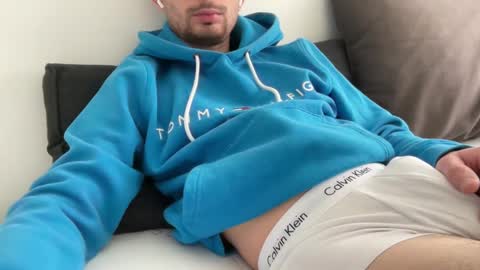 Snapshot of alpayo96 chatting on 02-20-25, 10:48 youngboy96 online show from 02-20-25, 10:48