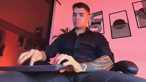 alpha_dominus_ online show from 07-04-26, 04:29