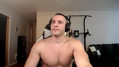 Snapshot of alpha_dominus_king chatting on 10-08-25, 04:37 OF online show from 10-08-25, 04:37