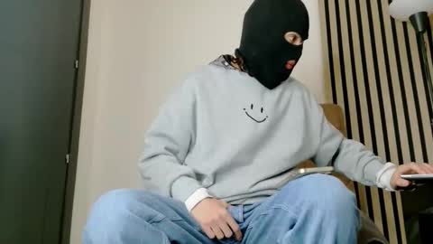 alphafindomhot online show from 12-21-25, 07:54