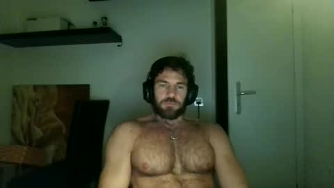 alphah_hunk online show from 10-25-25, 08:36