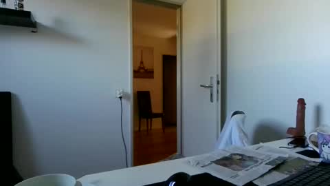 Snapshot of alphah_hunk chatting on 05-01-26, 02:21 alphah_hunk online show from 05-01-26, 02:21