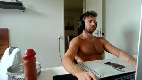 Snapshot of alphah_hunk chatting on 05-15-26, 10:22 alphah_hunk online show from 05-15-26, 10:22