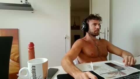 Snapshot of alphah_hunk chatting on 05-19-26, 08:42 alphah_hunk online show from 05-19-26, 08:42