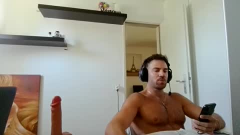 Snapshot of alphah_hunk chatting on 05-22-26, 09:37 alphah_hunk online show from 05-22-26, 09:37