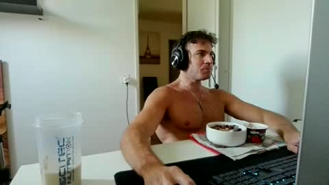Snapshot of alphah_hunk chatting on 06-16-26, 10:18 alphah_hunk online show from 06-16-26, 10:18
