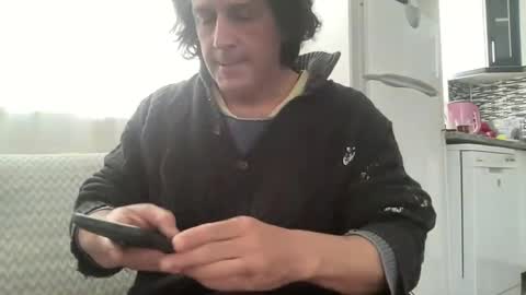 Snapshot of alphandre chatting on 02-05-25, 10:30 AlphAndre online show from 02-05-25, 10:30