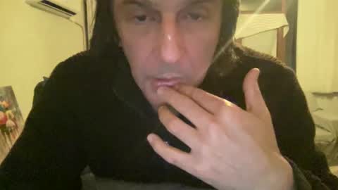 Snapshot of alphandre chatting on 02-21-25, 06:48 AlphAndre online show from 02-21-25, 06:48