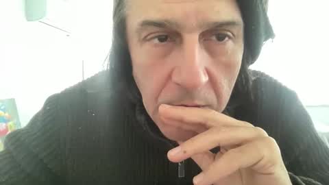 Snapshot of alphandre chatting on 02-27-25, 09:22 AlphAndre online show from 02-27-25, 09:22