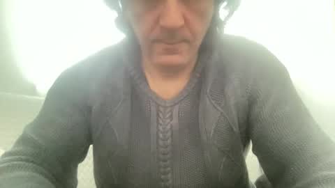 Snapshot of alphandre chatting on 03-07-25, 07:19 AlphAndre online show from 03-07-25, 07:19