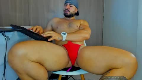 Snapshot of alphapulsex chatting on 07-11-26, 02:42 alphapulsex online show from 07-11-26, 02:42