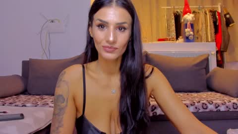 Snapshot of alphaqueenx chatting on 11-02-25, 01:30 Michelle online show from 11-02-25, 01:30