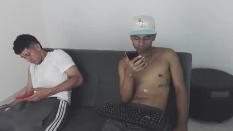alphas_latins online show from 06-11-26, 02:53