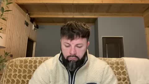 Jhonny online show from 11-17-25, 03:45