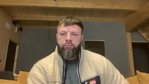 Jhonny online show from 12-19-25, 04:19