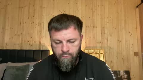 Jhonny online show from 04-17-26, 02:47