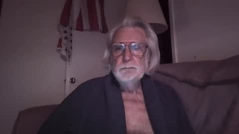 AlphaUniform online show from 10-17-25, 11:35