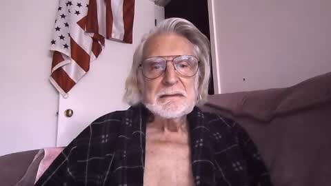 AlphaUniform online show from 04-24-26, 01:46