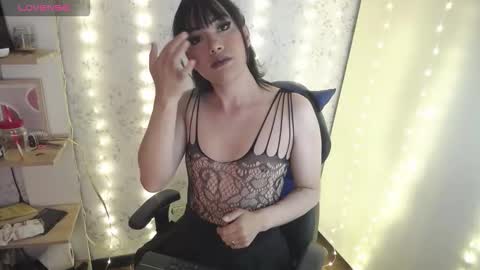 Snapshot of altair_x chatting on 12-13-25, 08:04 altair_x online show from 12-13-25, 08:04