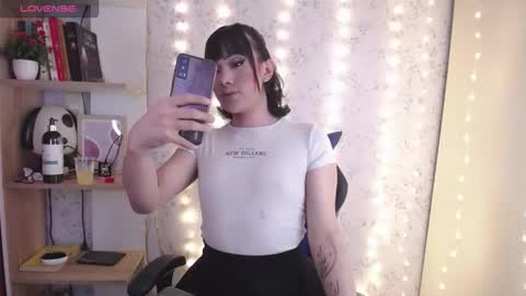 Snapshot of altair_x chatting on 12-17-25, 07:53 altair_x online show from 12-17-25, 07:53