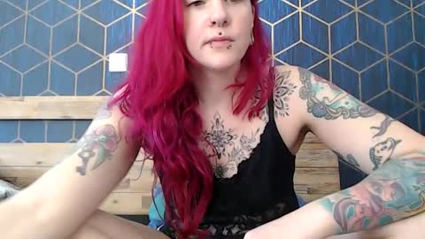 Lily online show from 04-06-26, 09:54
