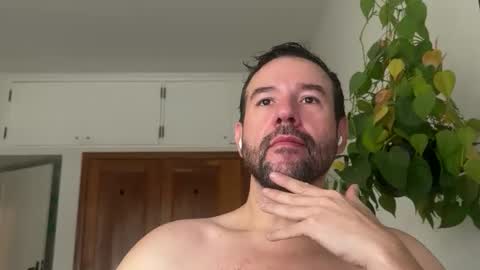 Snapshot of alto1e90br chatting on 12-17-25, 02:34 alto1e90br online show from 12-17-25, 02:34