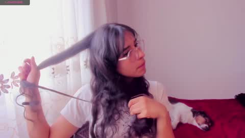 Snapshot of aluna_0310 chatting on 12-16-24, 07:54 . . online show from 12-16-24, 07:54