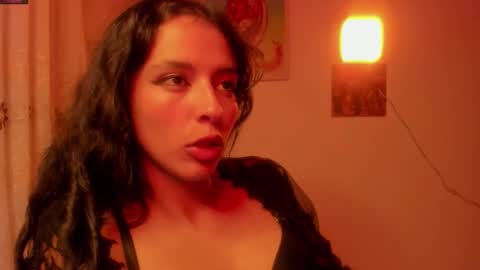 Snapshot of aluna_0310 chatting on 03-10-26, 03:11 . . online show from 03-10-26, 03:11