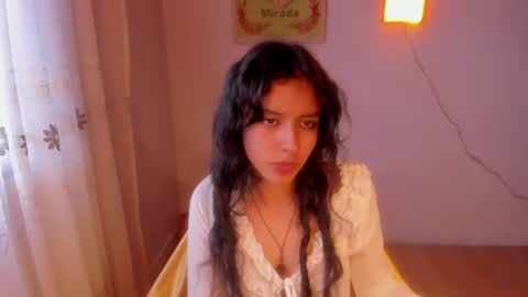Snapshot of aluna_0310 chatting on 07-10-26, 10:45 . . online show from 07-10-26, 10:45