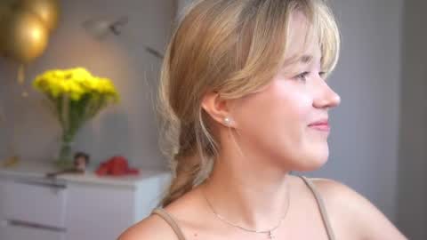 Amelia NEXT STREAM  online show from 04-28-26, 02:11