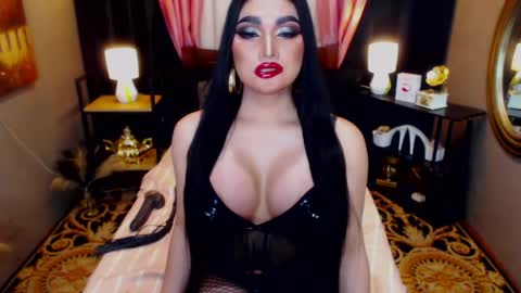 Snapshot of alurajhenson chatting on 05-28-26, 07:55 Alura Jhenson online show from 05-28-26, 07:55