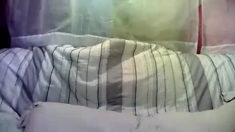 Snapshot of alxandratanyasegriff chatting on 12-18-24, 12:54 Billion3 online show from 12-18-24, 12:54