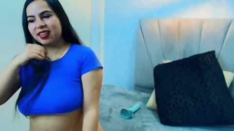 Snapshot of aly_smith_ chatting on 09-28-25, 11:59 A L Y online show from 09-28-25, 11:59