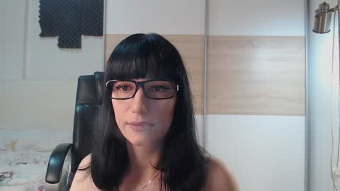 Snapshot of alycetn chatting on 10-04-25, 11:08 Alice online show from 10-04-25, 11:08