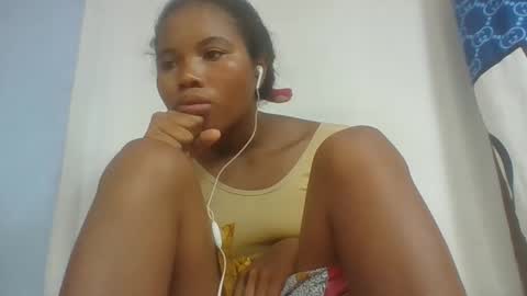 alydie7 online show from 04-20-26, 06:31