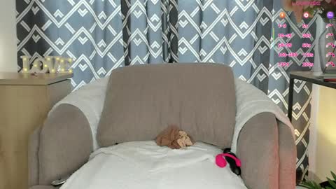 Aly Instg oficial alyjones  Lush and Domi love toys are on online show from 03-17-26, 05:49