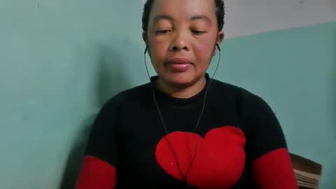 alypierette online show from 06-09-26, 05:35