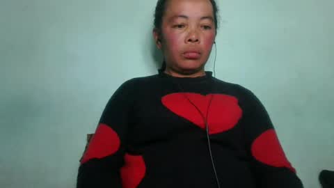 Snapshot of alypierette chatting on 06-21-26, 08:11 alypierette online show from 06-21-26, 08:11