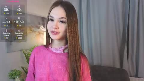 Snapshot of alyshaplescia chatting on 06-22-26, 04:15 Mona online show from 06-22-26, 04:15