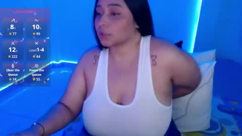 Snapshot of alyson_15 chatting on 07-06-26, 08:11 Alyson online show from 07-06-26, 08:11