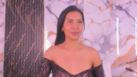 Snapshot of alyson__a chatting on 05-25-26, 12:11 alyson__a online show from 05-25-26, 12:11