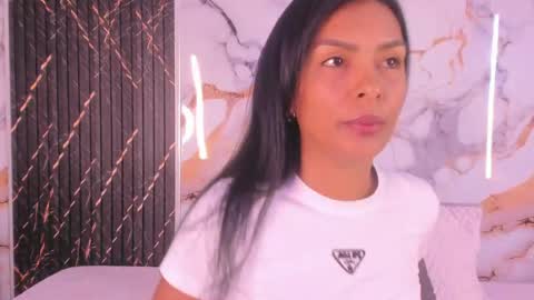 Snapshot of alyson__a chatting on 06-03-26, 12:08 alyson__a online show from 06-03-26, 12:08