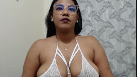Snapshot of alyson_milf chatting on 01-30-25, 10:30 alyson online show from 01-30-25, 10:30