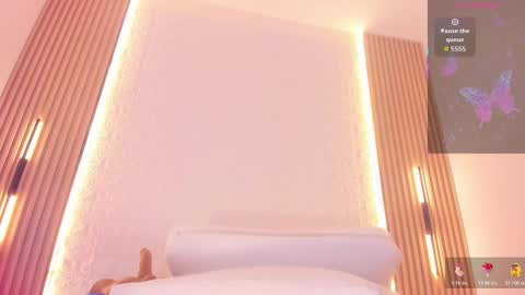 Snapshot of alyssa_vargas chatting on 12-03-25, 06:54 alyssa online show from 12-03-25, 06:54