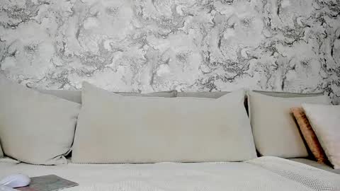 Snapshot of alyssamillan chatting on 01-13-25, 08:37 alysamillan online show from 01-13-25, 08:37