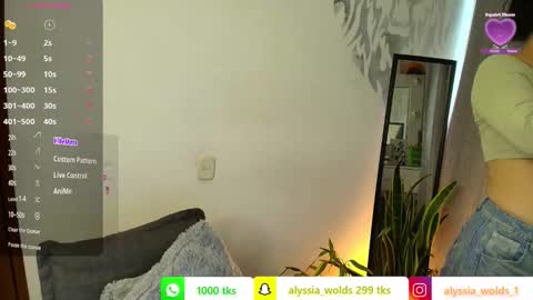 alyssia wolds online show from 10-10-25, 11:09