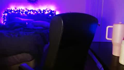 Snapshot of alyssiaamorexo chatting on 03-11-26, 12:22 Alyssiaamorexo online show from 03-11-26, 12:22