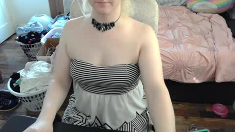 alyxiabewbs online show from 03-26-26, 05:29