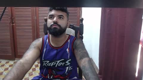 Snapshot of alz_hunter chatting on 09-29-25, 02:11 alz_hunter online show from 09-29-25, 02:11