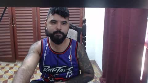 Snapshot of alz_hunter chatting on 10-12-25, 12:15 alz_hunter online show from 10-12-25, 12:15